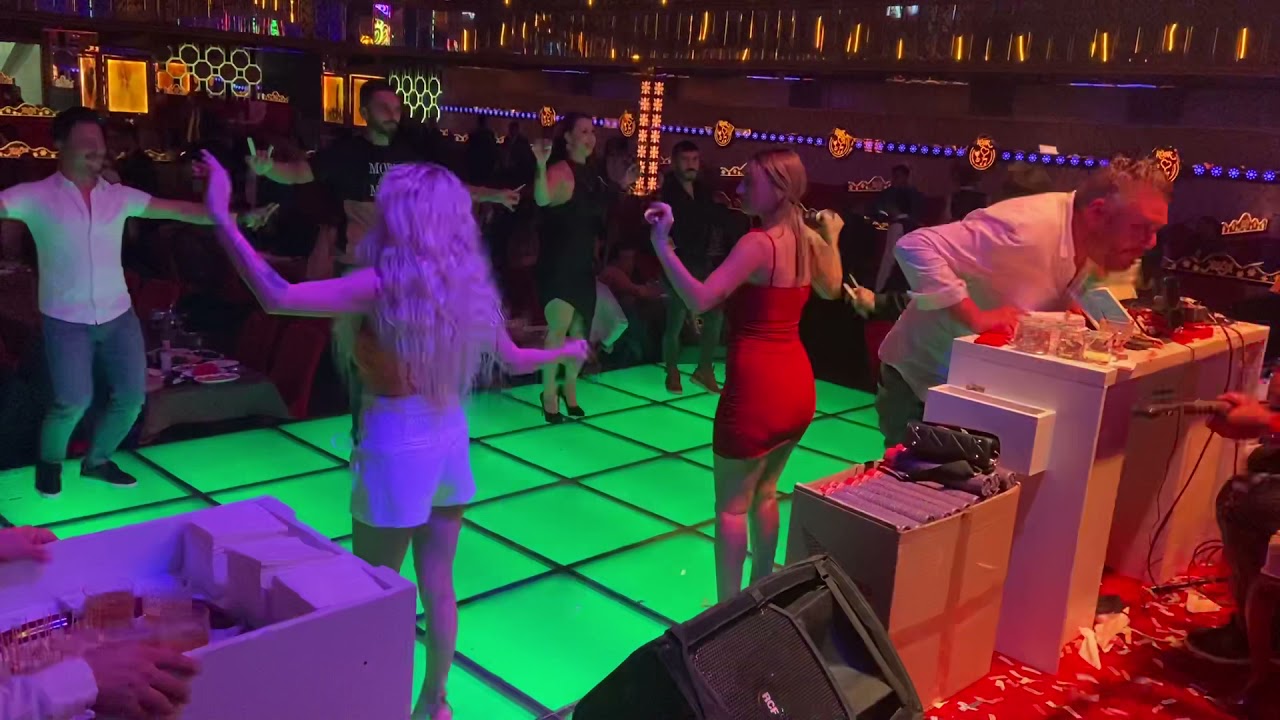 ÇELEBİ ERTAŞ-PAPATYALARA SÖYLE-ELİMDE NE VARSA ALDIN KÖŞK GAZİNOSU 2021