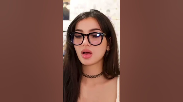 She Gets Bullied For Her Glasses!  #sssniperwolf