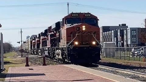 BNSF Manifest with 5 engines!