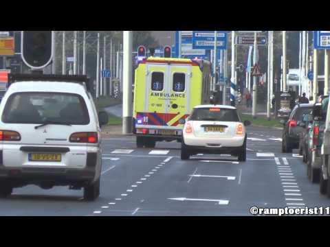 Ambulance 17-103 met spoed naar EMC vanaf spoedoverplaatsing IJsselland ziekenhuis