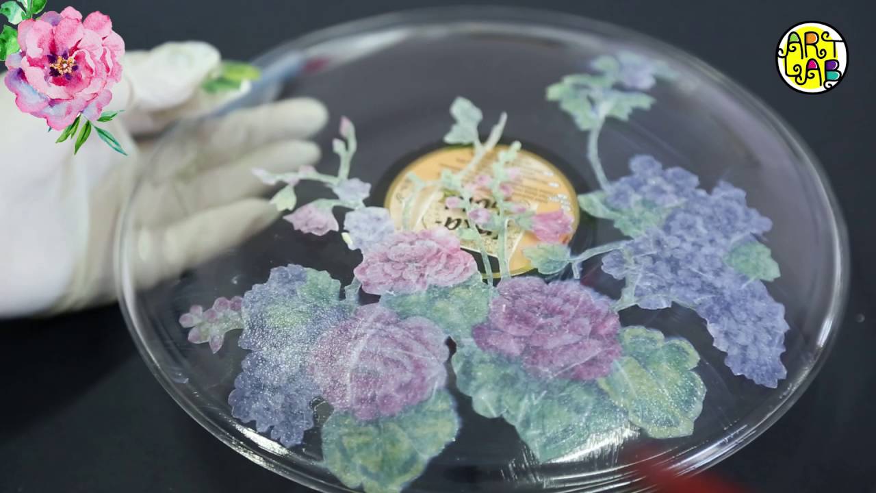 ديكوباج على الزجاج