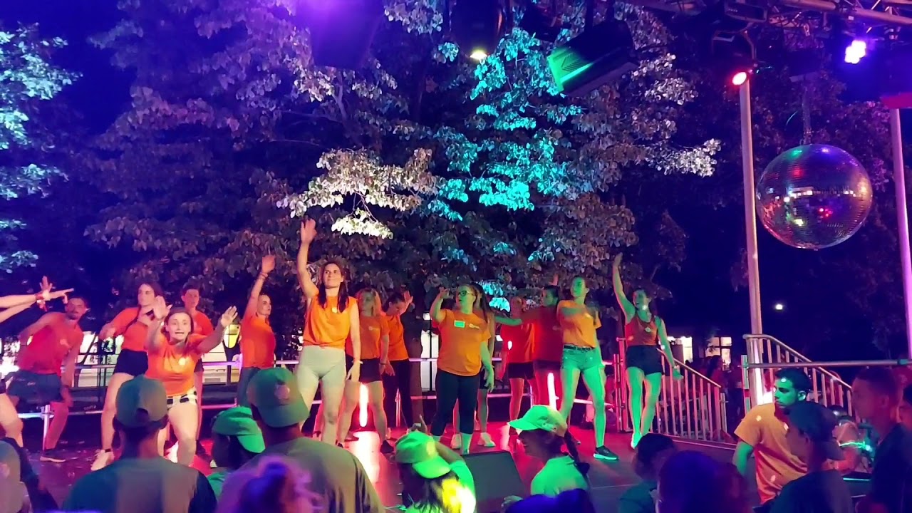 Zánka Erzsébettábor 2021: Nyitóbuli, Rácz Gergő koncert, tüzijáték