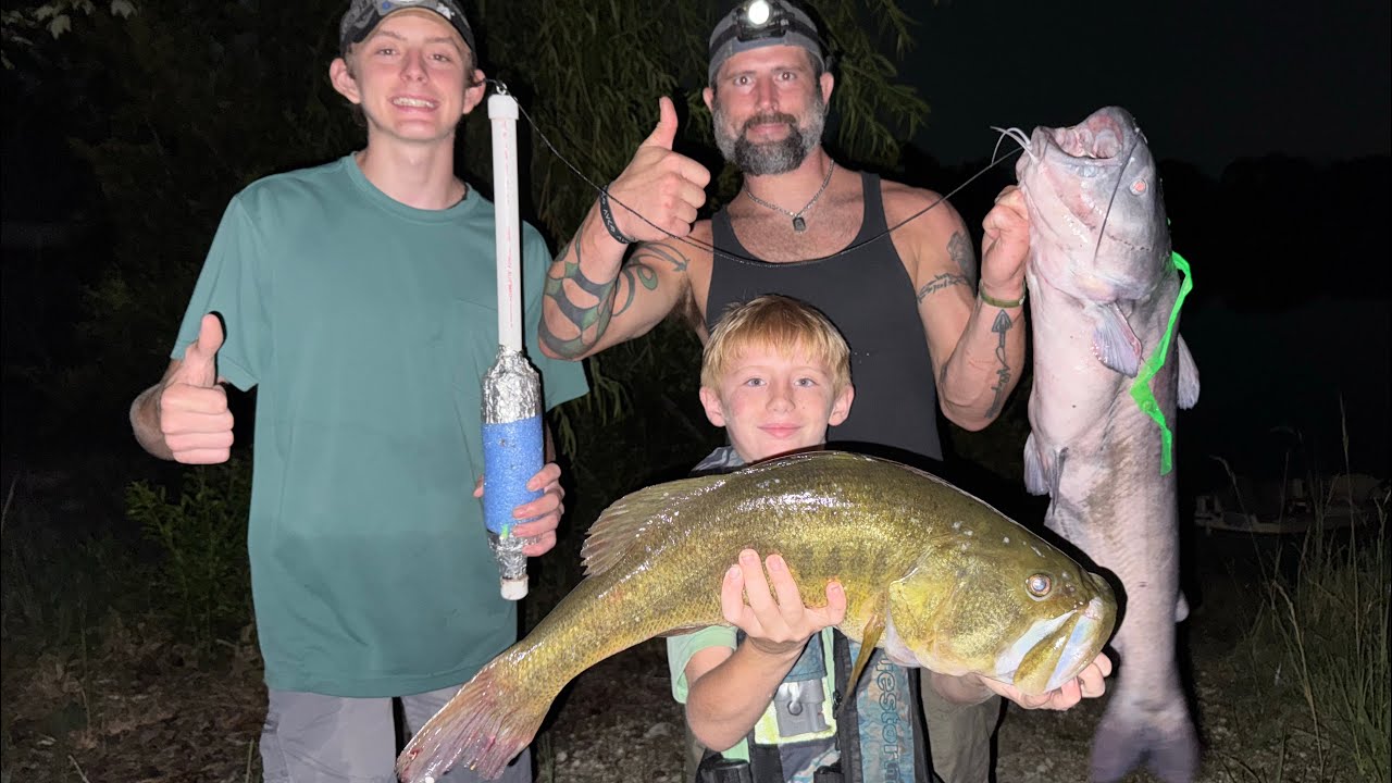 Ловля плоскоголового сома принимает неожиданный поворот! {Поймай и приготовь}