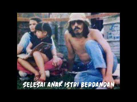 Video: Berlebihan dan usang?