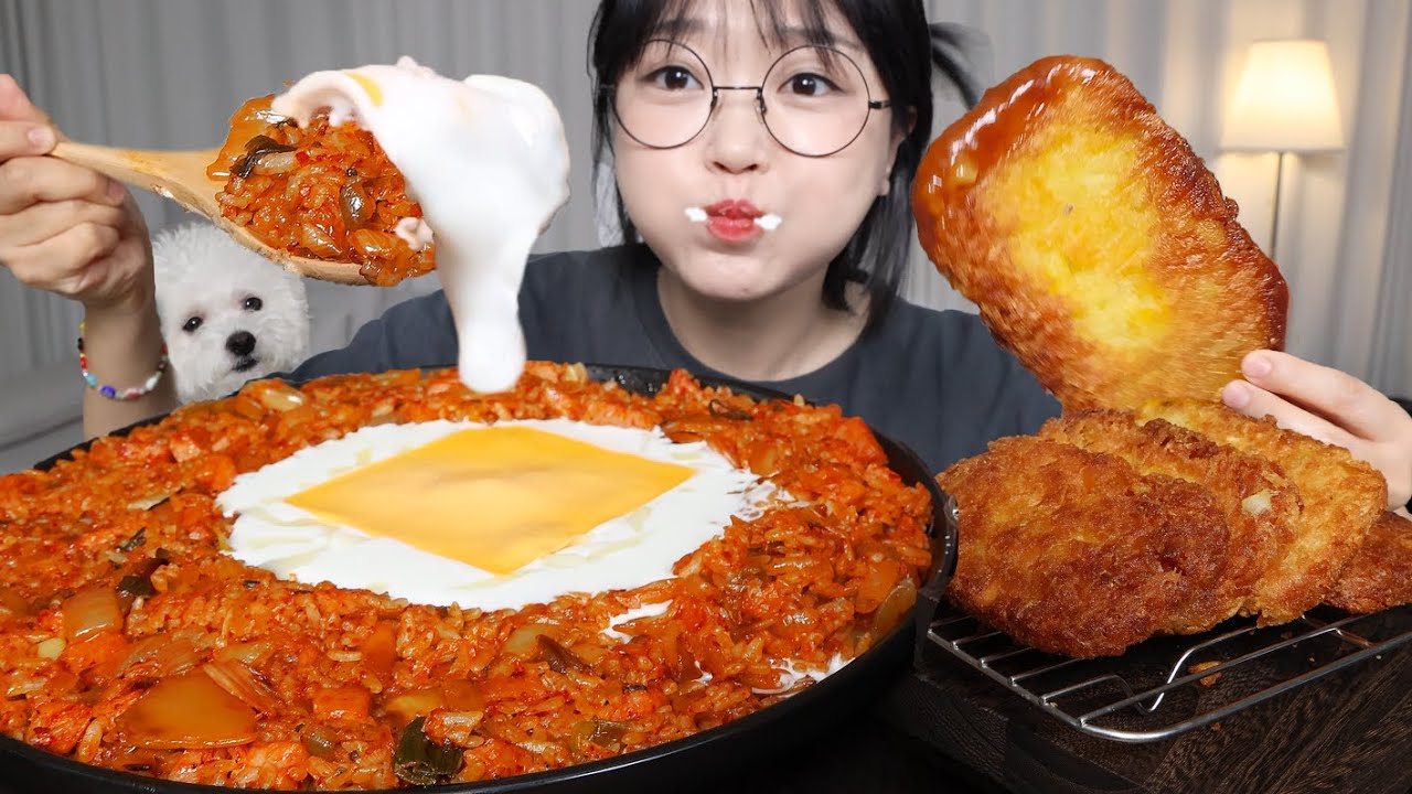 Кимчи-фрайд райс с кремом и сыромㅣMukbang ASMR