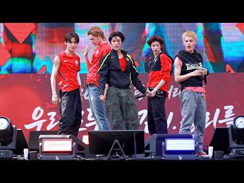 코르티스(CORTIS) 'REDRED 레드레드' 2026 FIFA 북중미 월드컵 서울 광화문 광장 거리 응원 | 260612