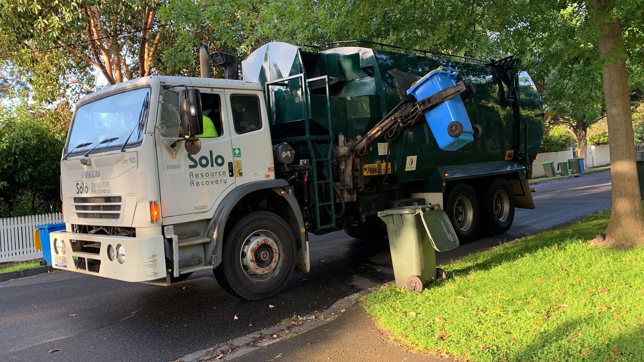Solo Boroondara Recycling Collection Ex Tweed Euro 4 Featuring