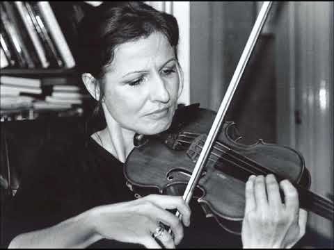 VANYA MILANOVA PLAYS BRAHMS VIOLIN CONCERTO