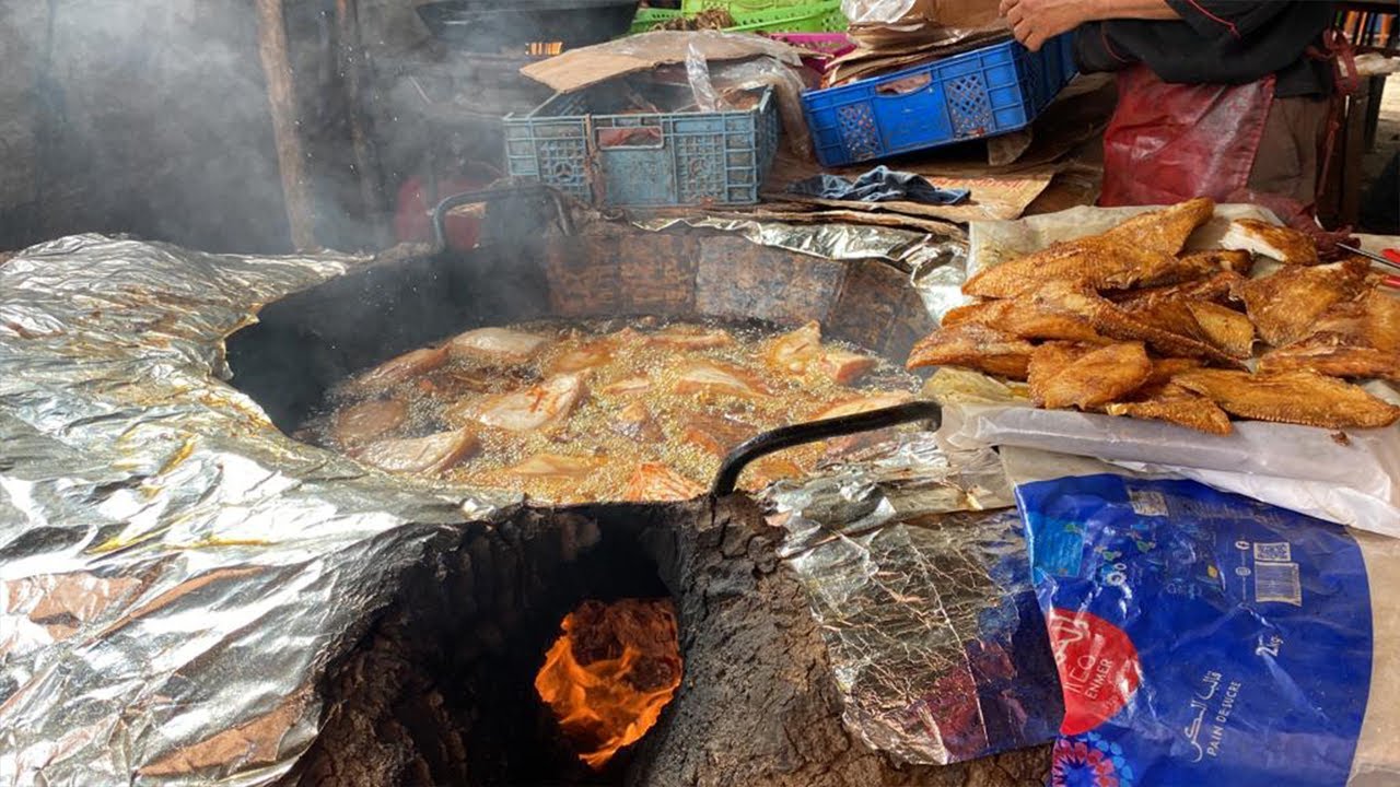 طعام الشارع في عاصمة الطاجين المغرب / السوق الأسبوعي خميس الزمامرة / جولة الطعام / street food