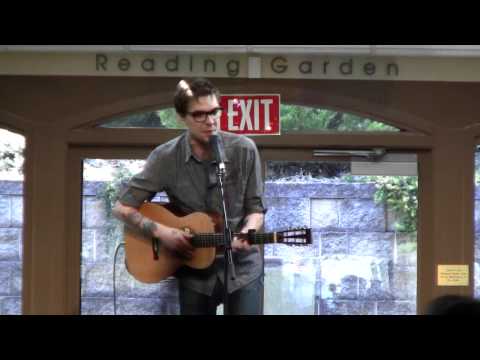 Justin Townes Earle " Slippin' and﻿ Slidin' "
