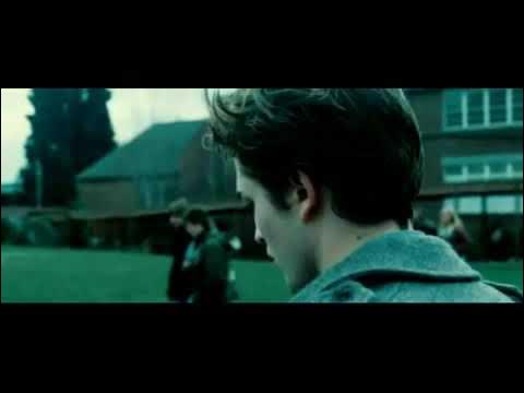 Жалаңаш бастық пен қызметші суреті