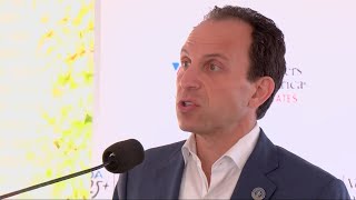 Louisville mayor defends decision to end sanctuary city status amid criticism