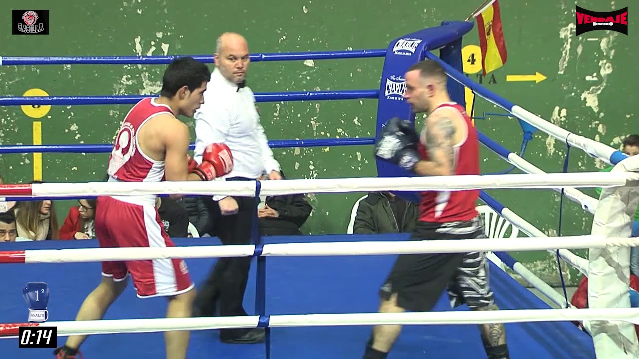 Bryan Forero vs Ruben Alonso boxwood wreath