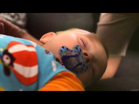 Video: Jak Udělat Dětskou Manikúru