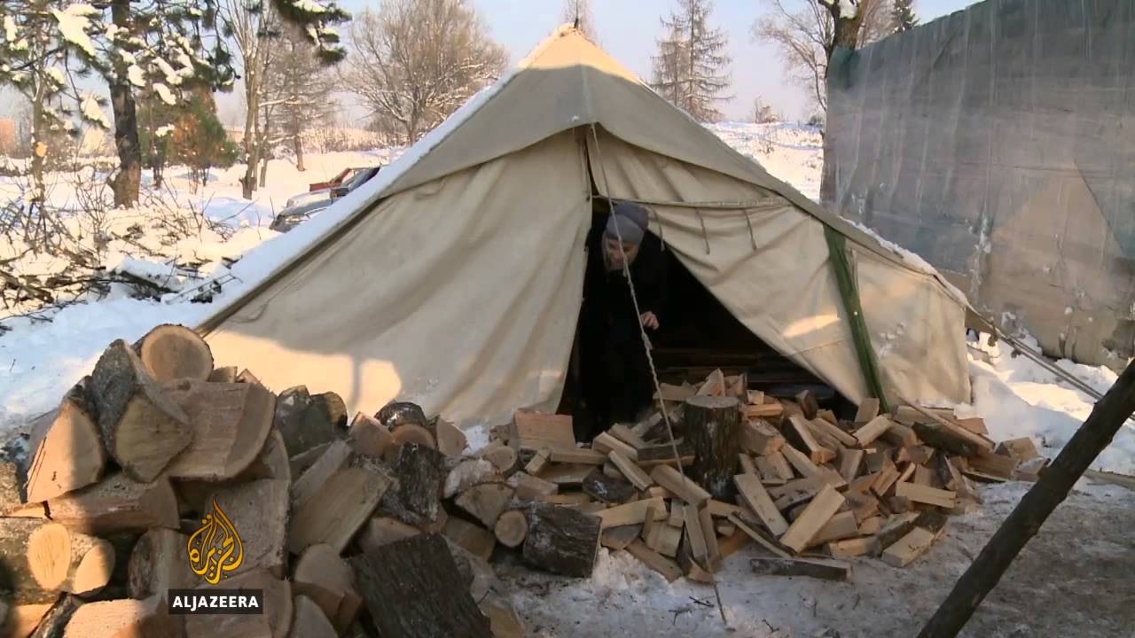 مشاكل العمال في شركة ديتا بتوزلا - قناة الجزيرة البلقان