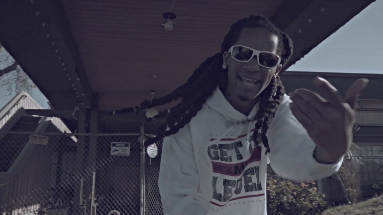 yung-cheeze-flossed-out-official-music-video