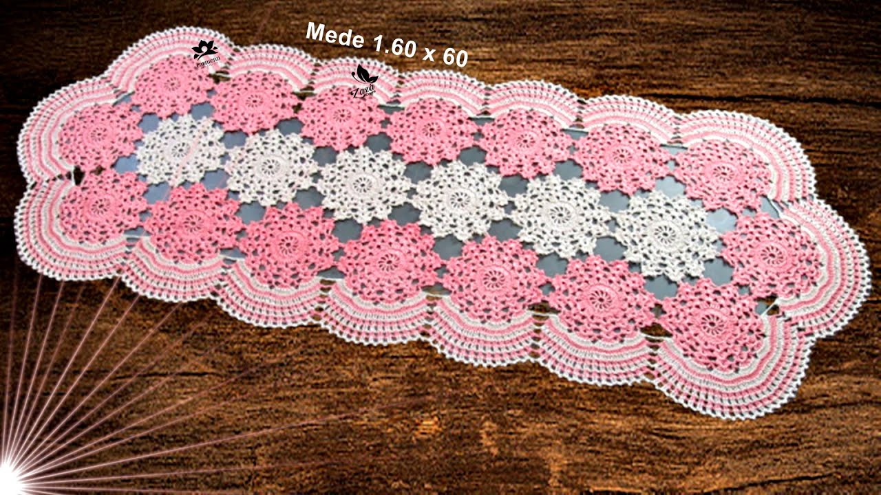 Caminho de Mesa em Crochê Safira