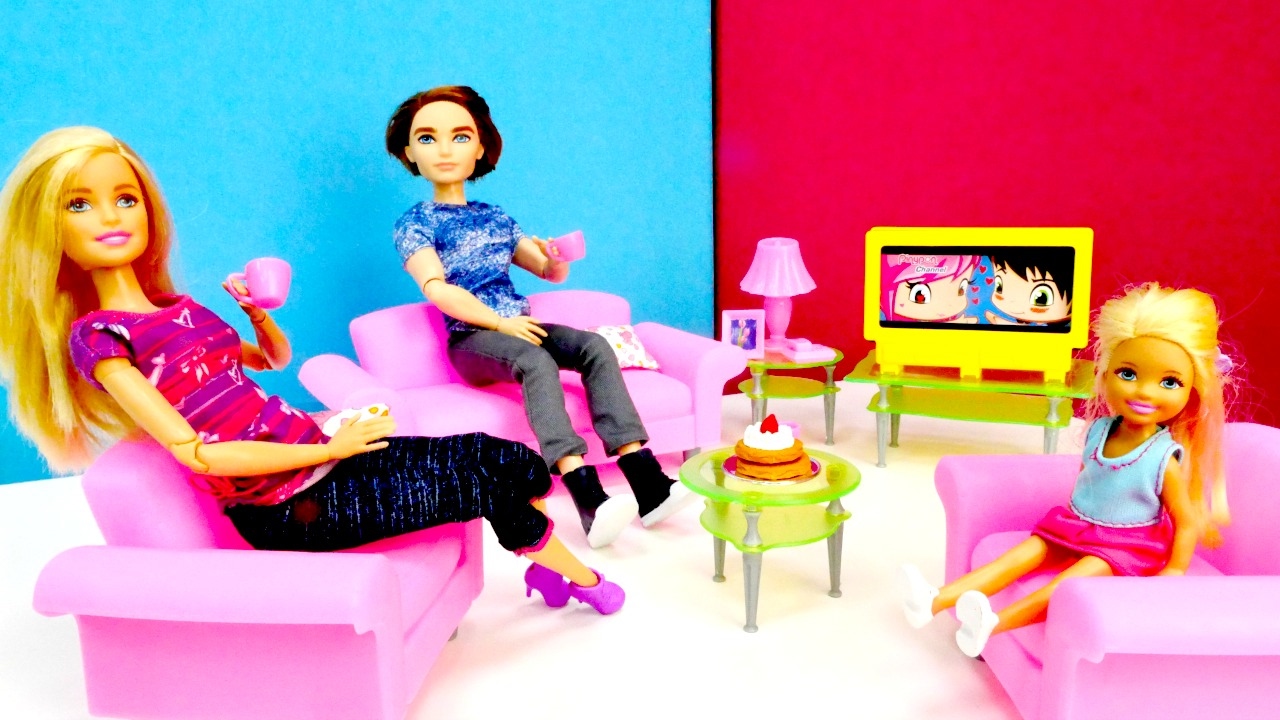 Barbie ailesinin koltuk takımı geldi! Evcilik oyunu YouTube