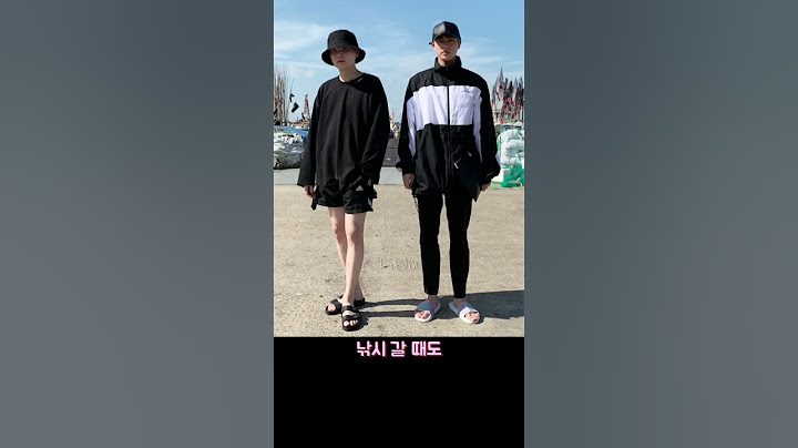 방탄 진Jin] 소파에 발 올릴 땐 고이 벗어놓는 석진이의 애착 슬리퍼