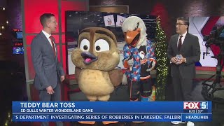 San Diego Gulls Winter Wonderland and Teddy Bear Toss Game screenshot 2