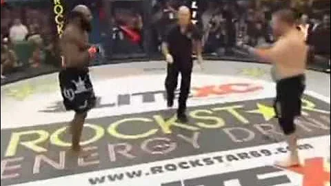 KIMBO SLICE VS TANK ABBOTT FIGHTING