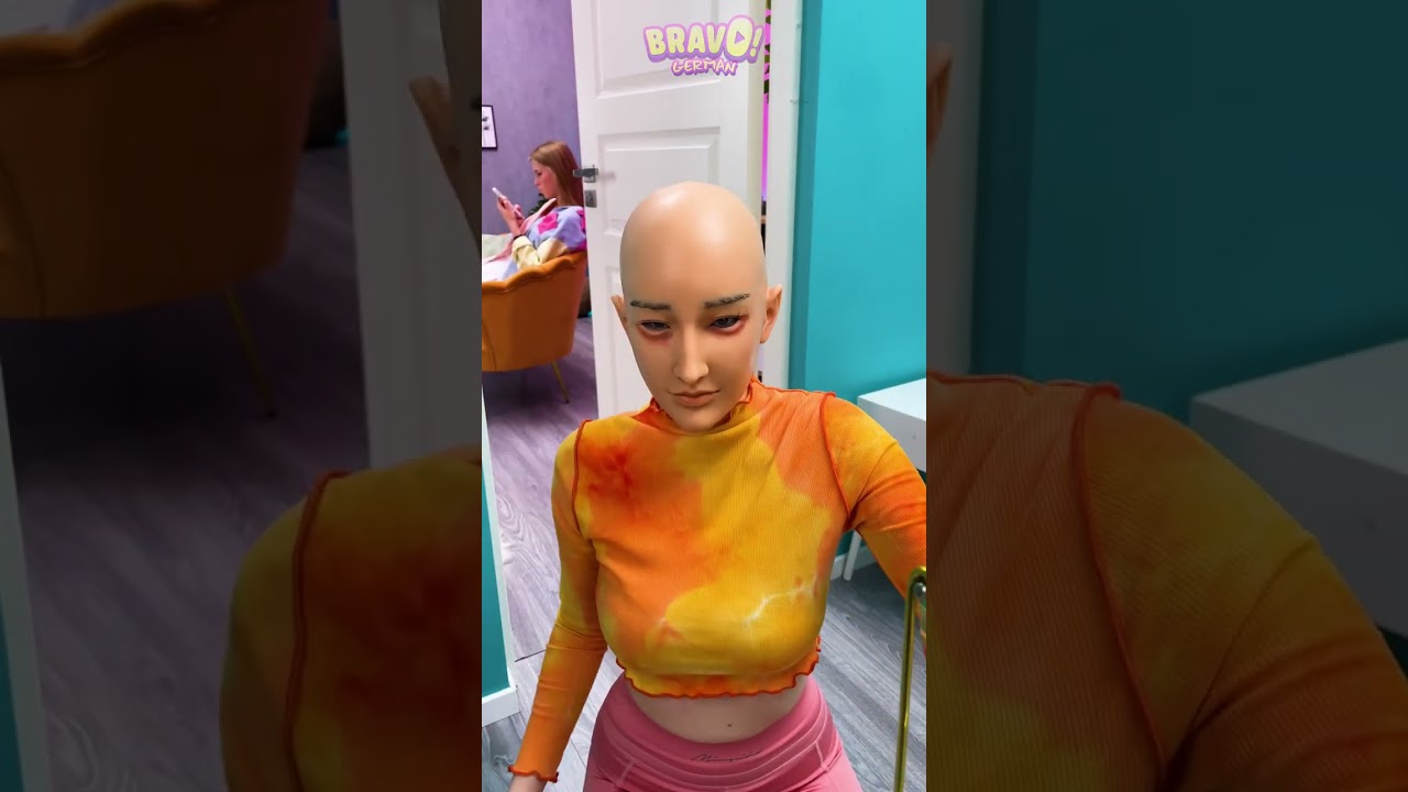 Das haarlose Ungeheuer überrascht alle! 😂👻