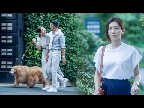 親眼目睹出軌丈夫和小三同居，妻子不哭不鬧，收拾行李直接回國和他離婚！