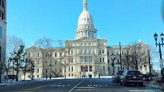 🌞Flying a DJI Drone Around Old Town Lansing, Michigan🙂 by Drones over Michigan with Randy Morgan 82 views 1 year ago 3 minutes