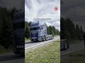 Rekkaconvoy matkalla kohti Härmää