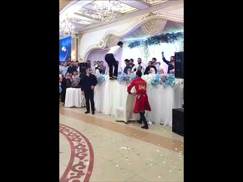 Это движение вершина его мастерства!👍 #кавказ #кавказ #dance #адыгэ #свадьба #танцы #wedding