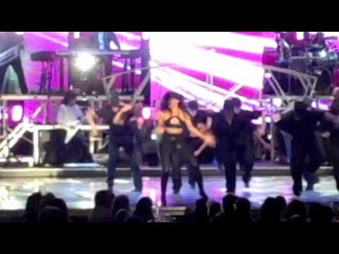 Meli-Sul Performs for MJ Tribute