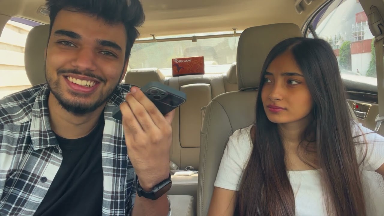 A Girl 👩🏻Proposed Me In Front Of Her😍| She Slapped Me😢| Call Prank On Prisha phone 📱