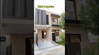 (HOUSE FOR SALE 0300-2224531).         5 Marla Solid Constructed Modern Villa Near Park For Sale.