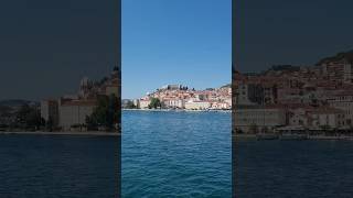 Sibenik Croatia  Wunderschne Stadt Am Trkisblauen Meer croatia shorts travel sibenik