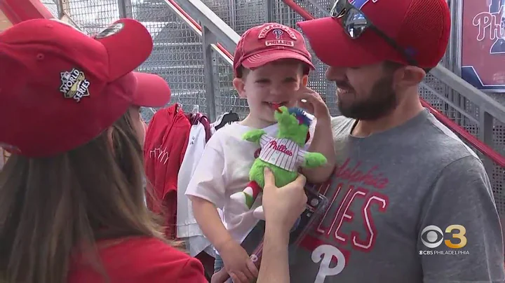 Phillies fans are quieter at team store after no-hit loss