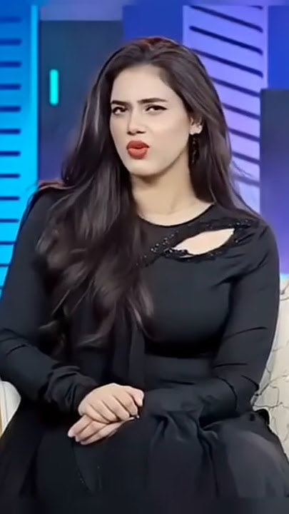 Sarsarahat Farfarahat Girl Alina Amir viral video meri body me sensation hota hai #sensation#shorts