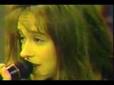 Jennifer Love Hewitt –  Believe In (Live on the Pat Bullard Show)