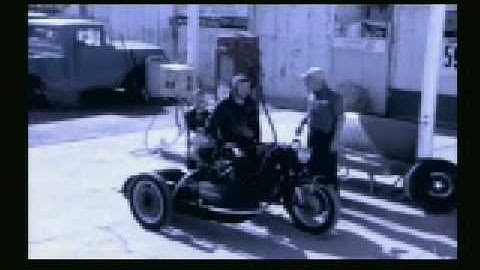 Road Rash: Jailbreak Intro Movie (PSX)