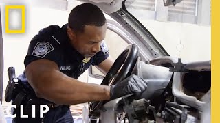 Officer dismantles a car and discovers over $275,000 worth of hidden drugs | To Catch a Smuggler