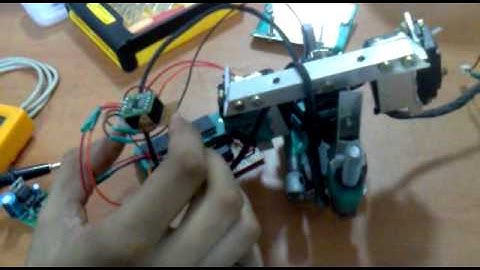 accelerometer controlling servo