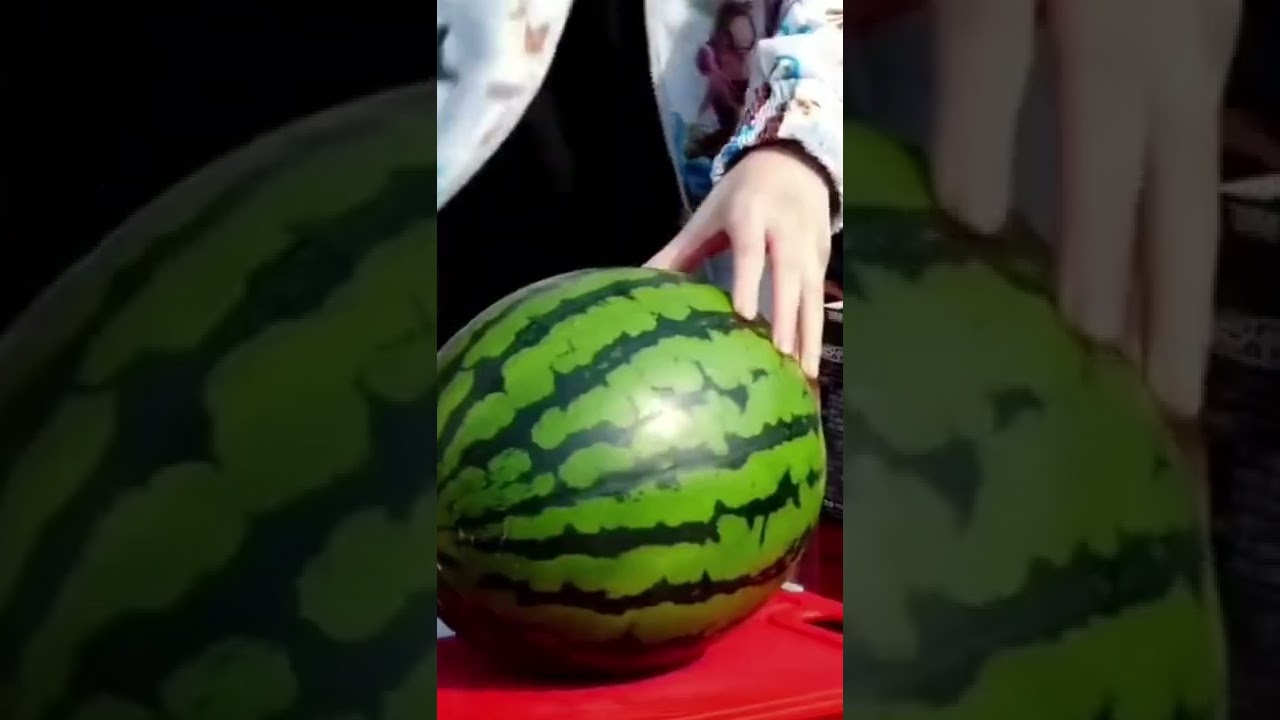 Watch Buff Siyeon opens a watermelon with ONE punch! 💪 on YouTube Watch Buff Siyeon opens a watermelon with ONE punch! 💪 on YouTube