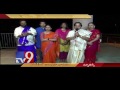 Swamy Shankara Vijayendra Saraswati interacts with children at SDP, New Jersey