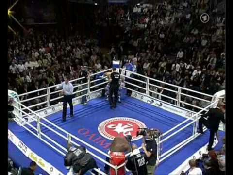 Nikolay Valuev vs Owen Beck to AVI clip0