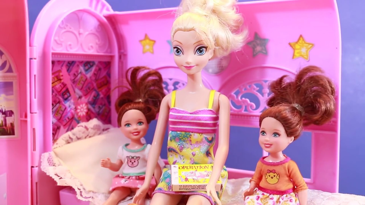 Barbie Toby visits vintage AllToyCollector's dollhouse