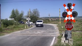 Spoorwegovergang Feldioara ro  Railroad Crossing  Trecere La Nivel