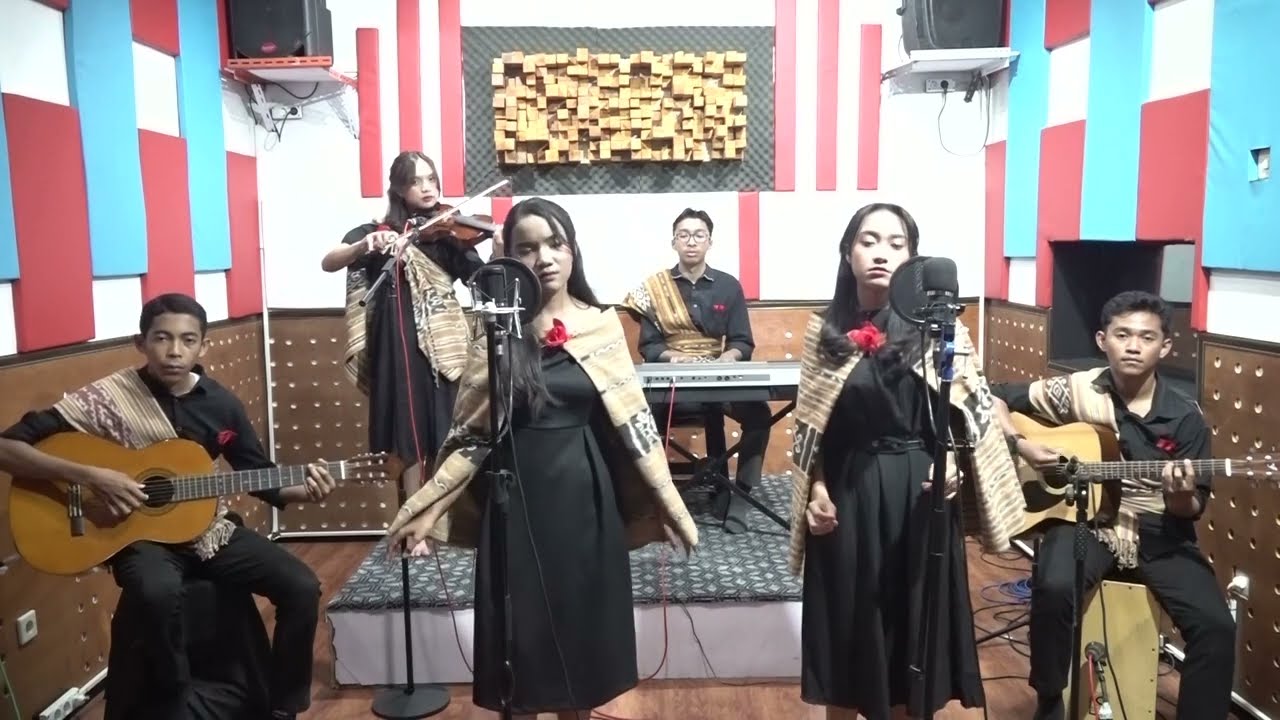 Puisi Wajib: “Tusuk Gigi” Karya Soni Farid Maulana