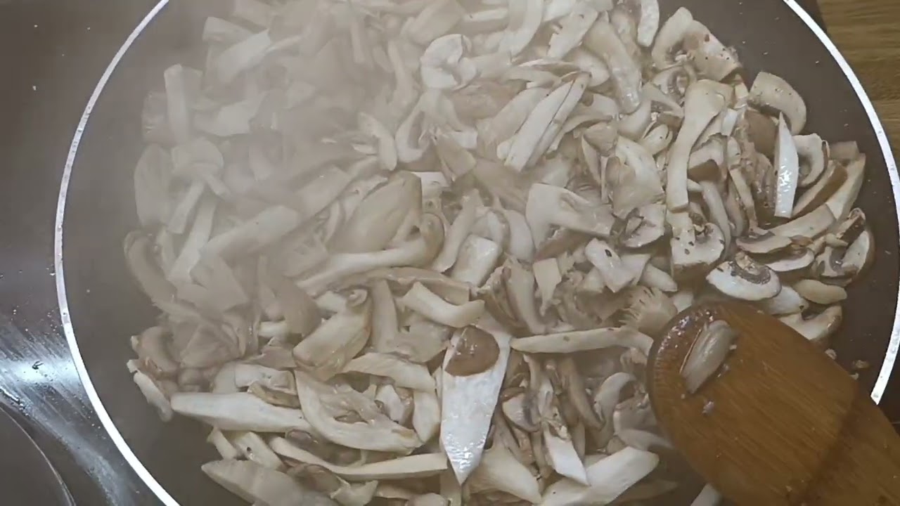 #Ciorbă de ciuperci #cooking #gavrilflorea #viral #fouryou #food #mâncare#yummy 