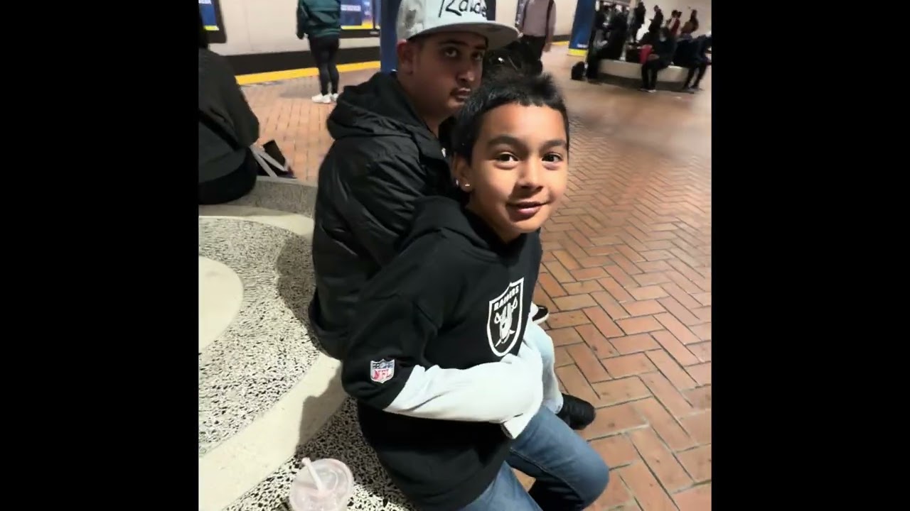 Mini railfan and from Montgomery street to coliseum on blue line Dublin train