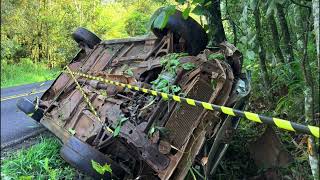 Carro capota na rodovia entre Coronel Vivida e...