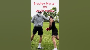 Bradley Martyn VS Devin Haney Boxer VS Bodybuilder #jackedaddict #boxing #streetfight #bodybuilding